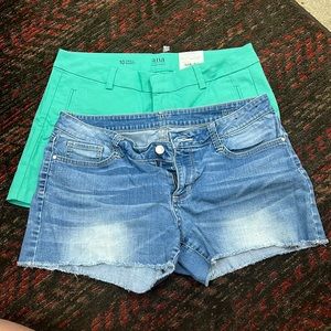 Set of 2 A.N.A shorts size 10
